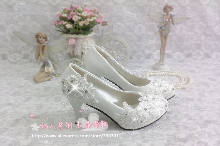 Plus size 40 41 fashion lace wedding shoes white for women TG312